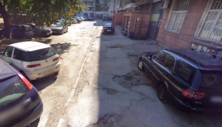 Става въпрос за междублоковото пространство между улиците "Борисова" и "Цариград", където се помещават поне 5 лекарски практики с по над 2000 пациенти Става въпрос за междублоковото пространство между улиците "Борисова" и "Цариград", където се помещават поне 5 лекарски практики с по над 2000 пациенти