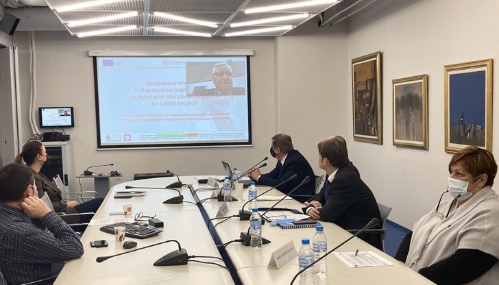 Работодателите разчитат все повече на хора в пенсионна и предпенсионна възраст. Трябва да се нагаждат и към поколението Z