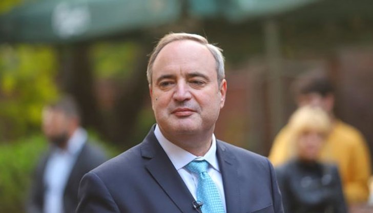 Кандидатът за президент Анастас Герджиков призова всички политически лидери да съставят редовно правителство