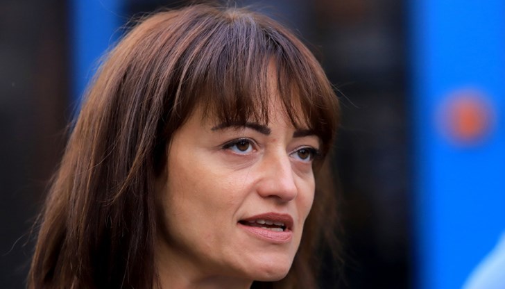 Почтеност, прозрачност, професионализъм! Не ли? И в наш интерес. Не ли? Промяна. Не ли? Почтеност, прозрачност, професионализъм! Не ли? И в наш интерес. Не ли? Промяна. Не ли?