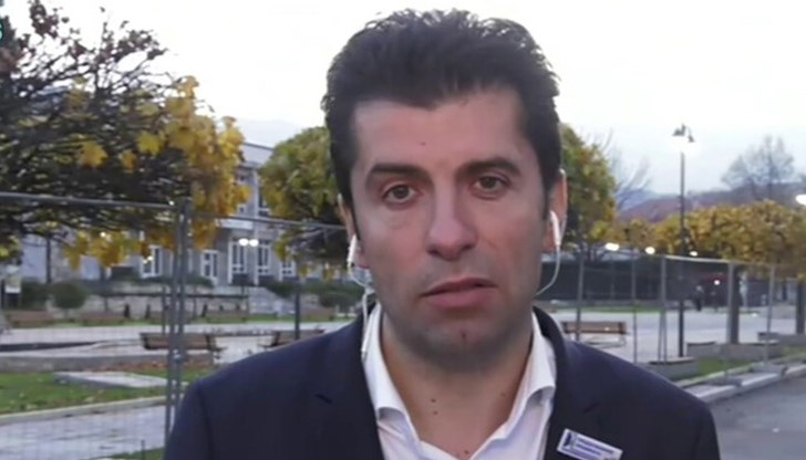 Петков отново заяви, че вече няма двойно гражданство Петков отново заяви, че вече няма двойно гражданство