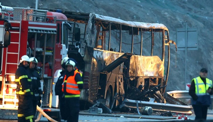 Един от пътниците разказал, че всички спели когато се чула експлозия в автобуса