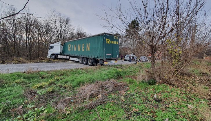 Детето им е откарано в болница в тежко състояние