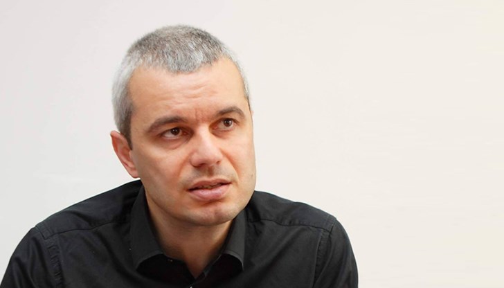 Влизайки в еврозоната, страната ни ще загуби последната частица национален суверенитет и ще зачеркне 140-годишната история на една от най-старите национални валути на континента