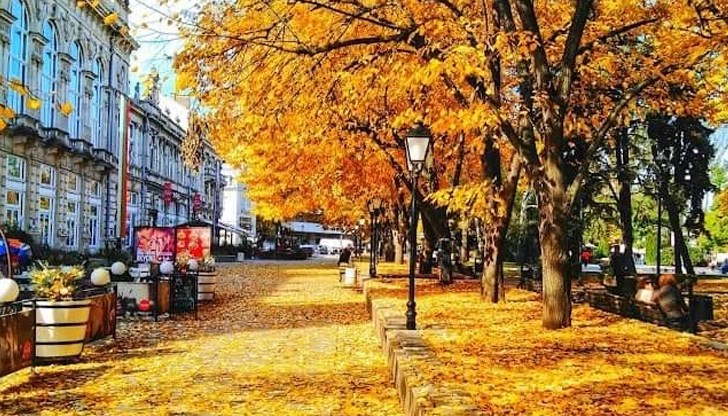 Ще преобладава слънчево време с разкъсана висока облачност Ще преобладава слънчево време с разкъсана висока облачност