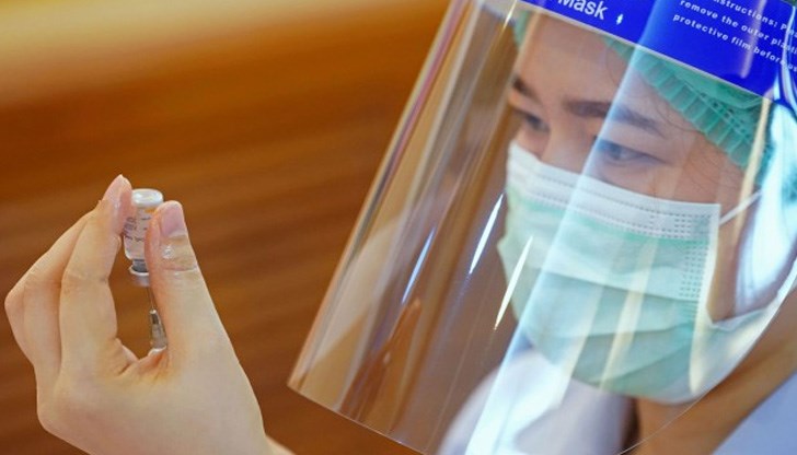 Досега близо 67 процента от населението на Хонконг е напълно ваксинирано Досега близо 67 процента от населението на Хонконг е напълно ваксинирано