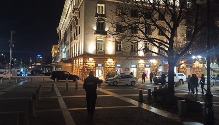 Районът около хотел Шератон на площад "Света Неделя" беше отцепен