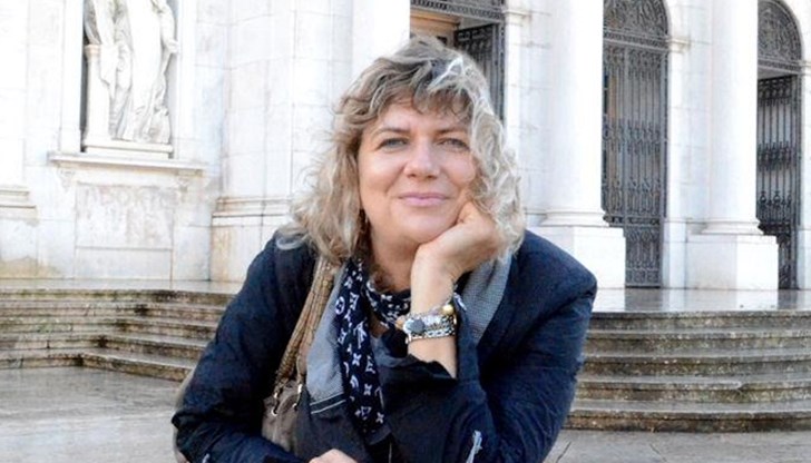 Татяна Кристи: Изключително съм доволна, че няма да гледам повече физиономията на пихтиестия ректор Татяна Кристи: Изключително съм доволна, че няма да гледам повече физиономията на пихтиестия ректор