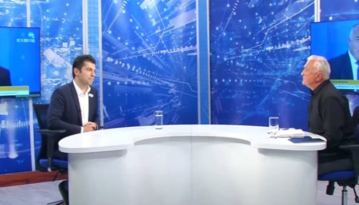 По думите на Петков редица бизнесмени са опитали да купят "Продължаваме промяната"