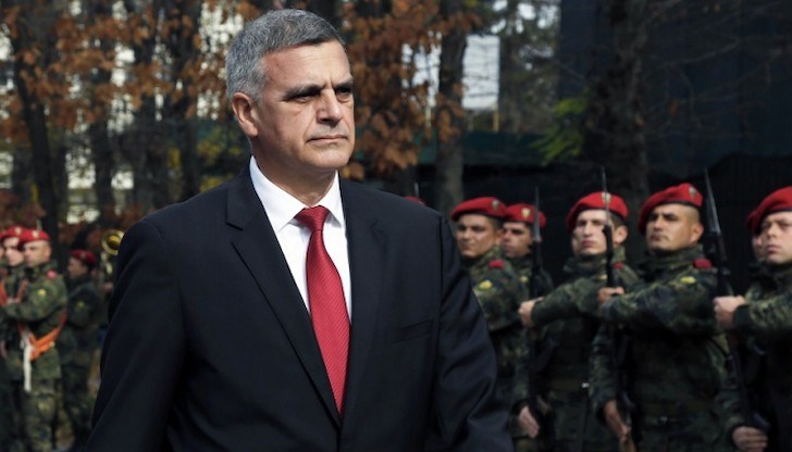 Стефан Янев присъства на панахида и военен ритуал в Благоевград Стефан Янев присъства на панахида и военен ритуал в Благоевград