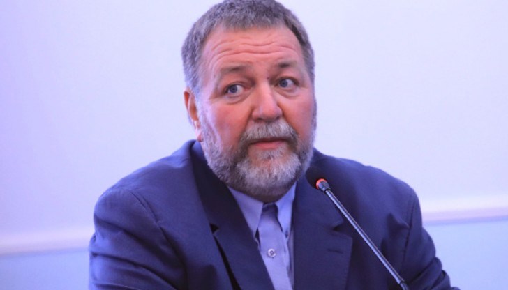 „Едно завишаване с 20% на текущото потребление в момента ще създаде проблем“, прогнозира Недялко Калъчев