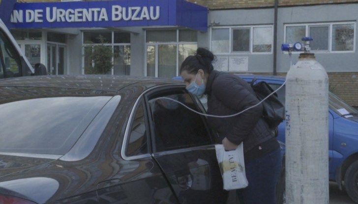 Критичната ситуация се дължи и на факта, че Румъния е на предпоследно място по дял на ваксинирани хора в Европейския съюз