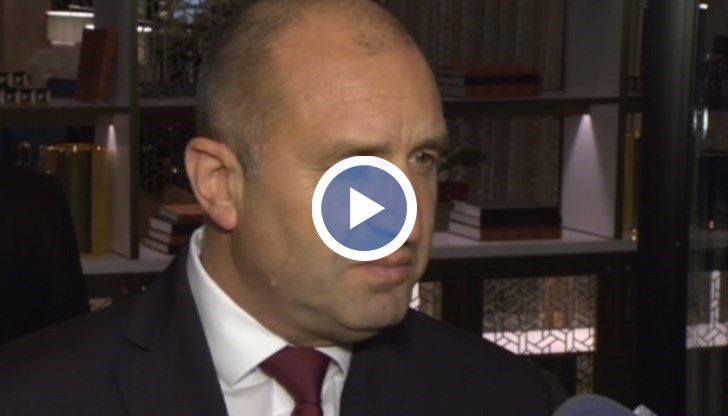 Румен Радев изказа съболезнования на близките на загиналите в пожара в с. Рояк и в катастрофата на АМ "Струма"