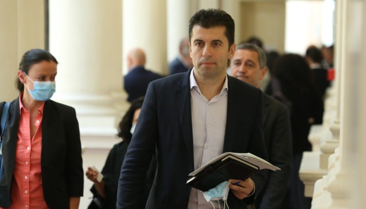 Уточняваме документ за бъдещо коалиционно споразумение, заявиха от партията на Кирил Петков и Асен Василев