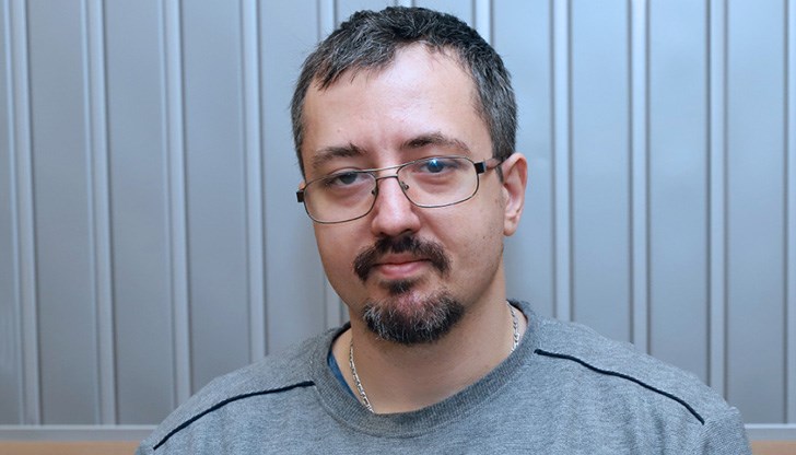 Ще имаме вълни с всички букви на гръцката азбука, допълни Лъчезар Томов Ще имаме вълни с всички букви на гръцката азбука, допълни Лъчезар Томов