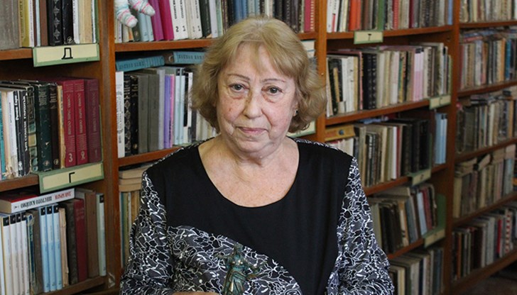 Повече от 30 години от житейския си път Вяра Косева отдава на работата в а Народно читалище „Христо Ботев – 1908“
