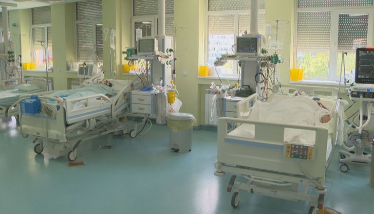 В страната са хоспитализирани 18 485 души с COVID-19 към момента, в т.ч. 314 деца, 31 от тях в интензивни отделения