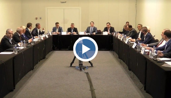 Продължават преговорите на партията на Кирил Петков и Асен Василев „Продължаваме промяната“ с БСП, „Има такъв народ“ и „Демократична България“ за бъдещо коалиционно правителство