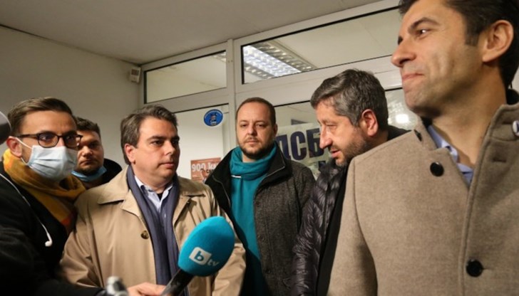 Вижте съставът на преговорните екипи по области за вторник, 23 ноември Вижте съставът на преговорните екипи по области за вторник, 23 ноември