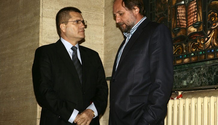 Васил Василев получава 3000 евро за неимуществени вреди и още толкова за разноски Васил Василев получава 3000 евро за неимуществени вреди и още толкова за разноски