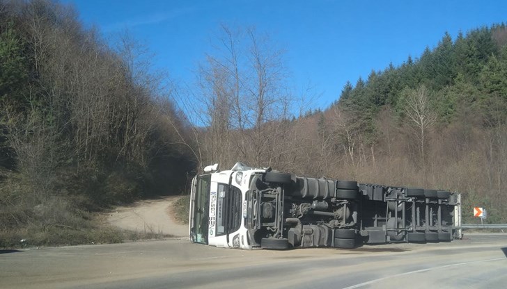 67-годишният водач от град Търговище е с рана на главата