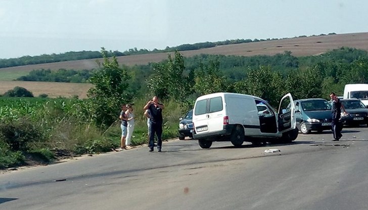 Пътят Русе - Бяла е най-опасният участък в целия регион, категорични са от полицията.  Той свързва Северна България с ГКПП-Маказа и осигурява автомобилния поток от Източна Европа през България към Турция и Гърция