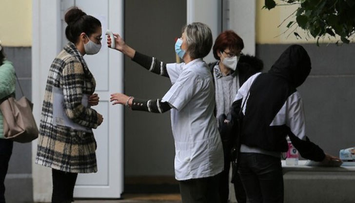 Това са сериозни разходи, дори един тест да струва по 5 лева на ученик Това са сериозни разходи, дори един тест да струва по 5 лева на ученик