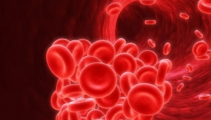 Когато в коронарните артерии се развие тромбоза - кръвен съсирек, който блокира артерията, то човек започва да изпитва притискаща и свиваща болки зад гръдната кост Когато в коронарните артерии се развие тромбоза - кръвен съсирек, който блокира артерията, то човек започва да изпитва притискаща и свиваща болки зад гръдната кост