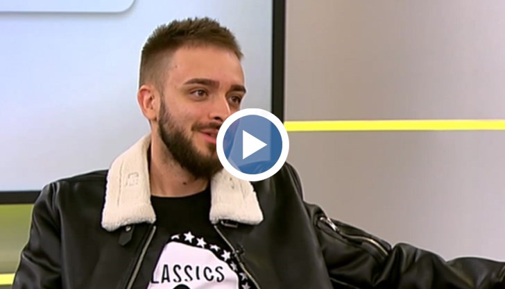 Певецът подчерта, че ако беше политик, би направил промени в образователната система