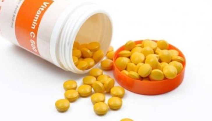 Експерти от Ухан установиха, че в сравнение с плацебото, витамин С може да ускори лечението с почти 70%