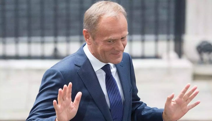 Политикът отнесе и глоба Политикът отнесе и глоба