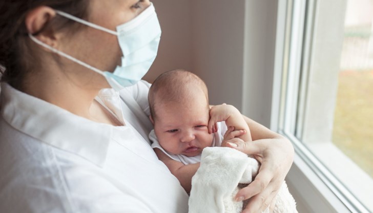 От МБАЛ "Д-р Ат. Дафовски" обясниха, че пеленачето към момента е в добро общо състояние с добра сатурация От МБАЛ "Д-р Ат. Дафовски" обясниха, че пеленачето към момента е в добро общо състояние с добра сатурация