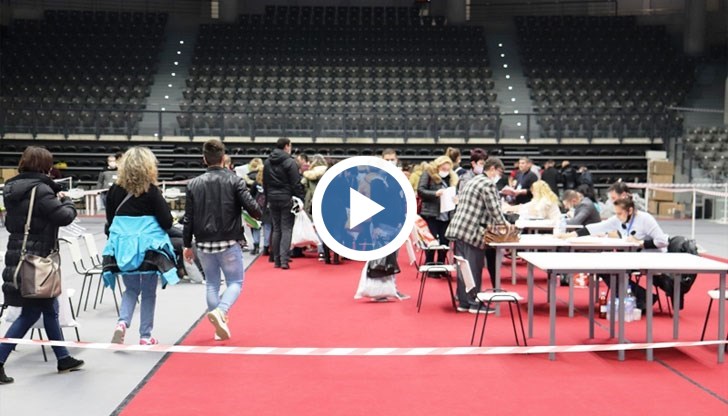 Само в една секция в областта се наложи да се премине от машинно гласуване към хартиен вот, заради повредени карти