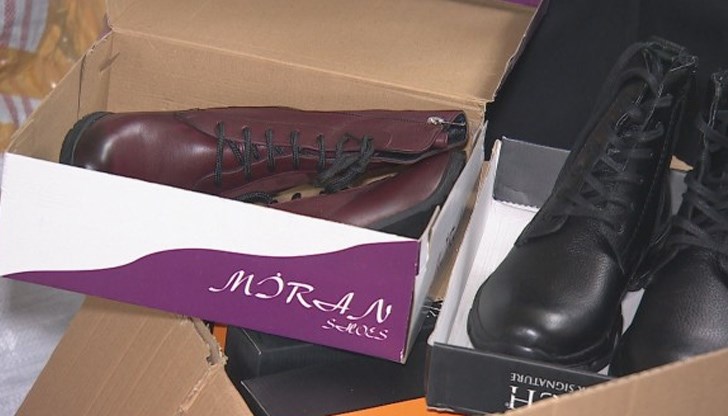 Според данъчните често стоката влиза на ниски цени, върху които се плаща данък добавена стойност. След това обаче се препродава и оскъпява