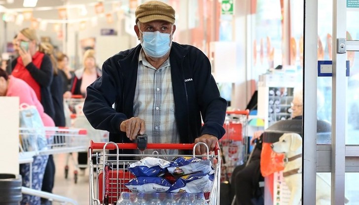 Мненията на потребителите за развитието на общата икономическа ситуация в страната през последните 12 месеца са по-песимистични Мненията на потребителите за развитието на общата икономическа ситуация в страната през последните 12 месеца са по-песимистични