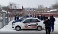Оцеля младежът, взривил самоделна бомба в гимназия в Москва