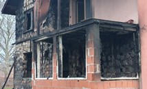 Коледна украса е причинила пожара, в който изгоряха две деца и баща им?