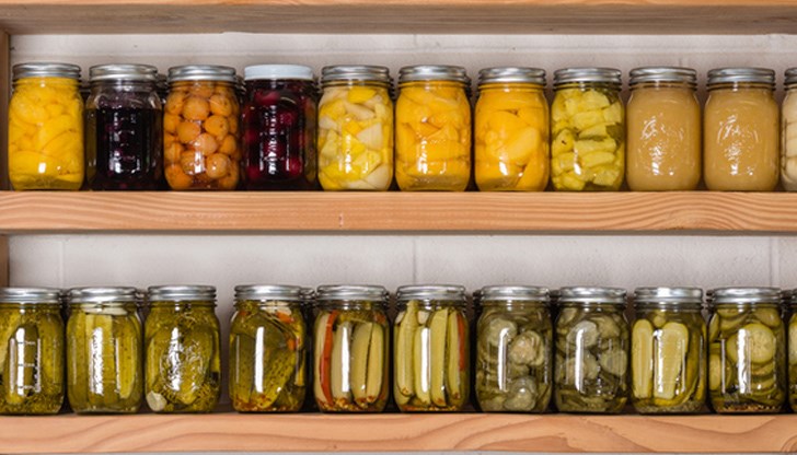 Кои са най-лесните начини да консервирате и запазите храната си Кои са най-лесните начини да консервирате и запазите храната си