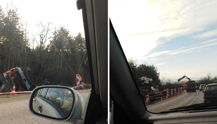 В участъка край Бяла са се образували колони от автомобили