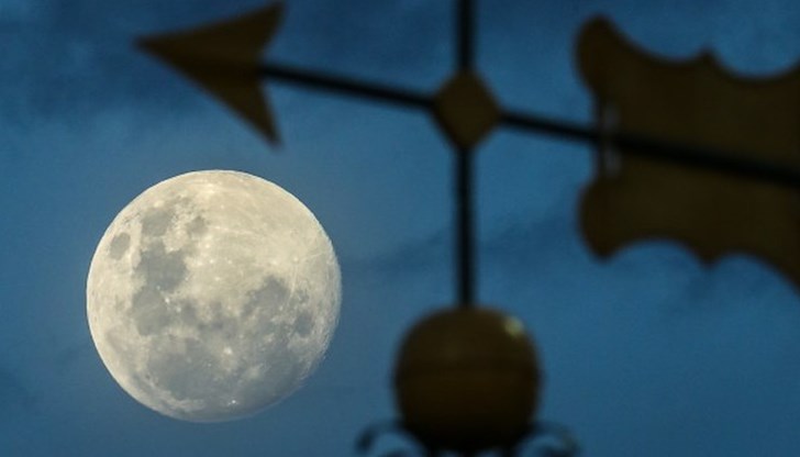 Причината е, че Земята ще достигне апогей - най-отдалеченото си разстояние от Земята, на 17 декември Причината е, че Земята ще достигне апогей - най-отдалеченото си разстояние от Земята, на 17 декември