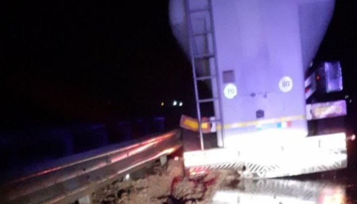 Тя е с пловдивска регистрация и е пълна с метан