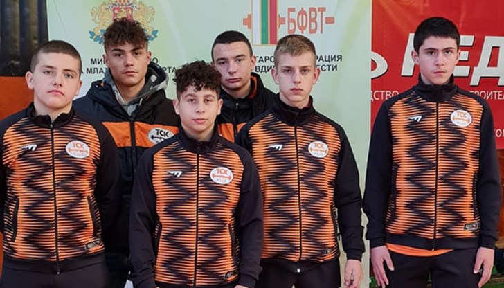 Кадетите до 15 години на Тежкоатлетически спортен клуб – Русе се класираха на първо място в започналото в Хасково втори кръг на Държавно отборно първенство