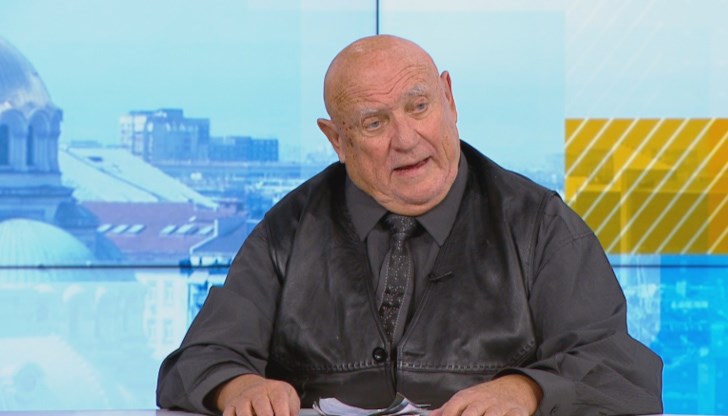 "Промяната трябва да бъде чрез конкретни закони, което означава текстове, а не опит за реторика. Когато говорим за реформа трябва да се запитаме защо, каква е целта", заяви адвокатът