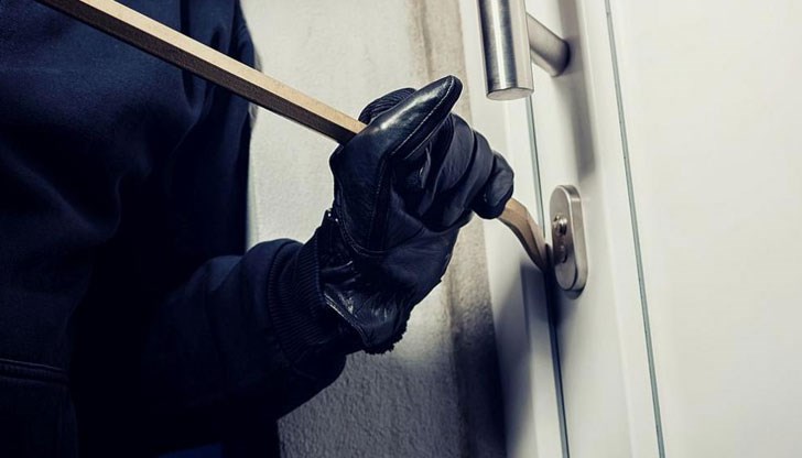 Всички отнети вещи са намерени и предадени на полицията Всички отнети вещи са намерени и предадени на полицията