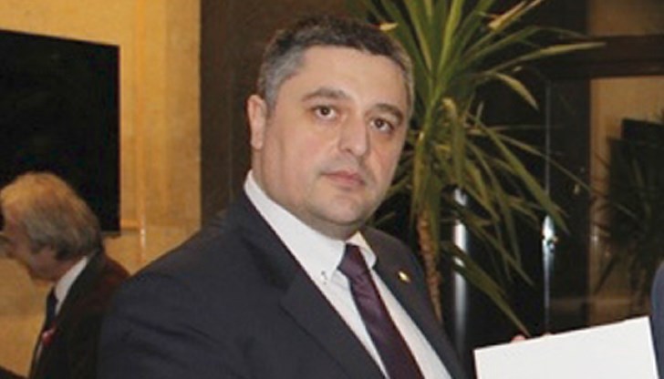 Предвид факта, че „Продължаваме промяната“ бе категоричен победител в Русе, се очаква областният управител да бъде от тяхната квота Предвид факта, че „Продължаваме промяната“ бе категоричен победител в Русе, се очаква областният управител да бъде от тяхната квота