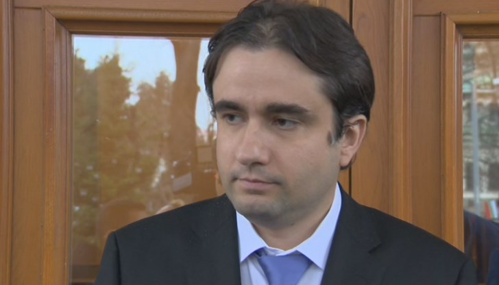 Министерство на електронното управление ще има политическо лидерство за въвеждането на електронно правителство, каза номинираният за министър Божидар Божанов