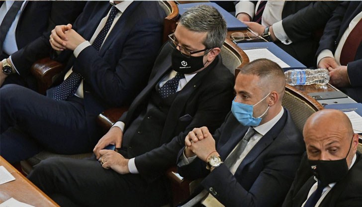 Александър Ненков обясни нежеланието на бившите управляващи да обжалват изборните резултати с това, че те милеят за България