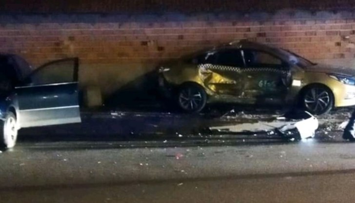 Ударили са се такси и кола