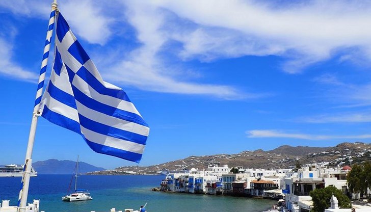 Става дума за три случая, свързани с пътувания - те са идентифицирани в резултат на въведения строг контрол при влизане в страната