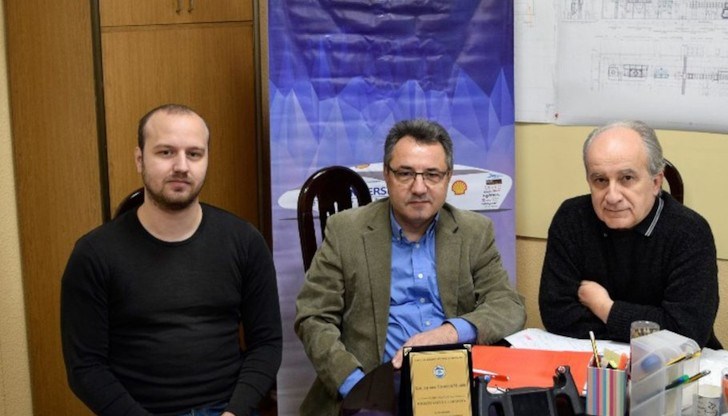 Автори на нова бордова система за електробомили са доц. Симеон Илиев, доц. Данчо Гунев, инж. Емил Митев и Русенски Университет „Ангел Кънчев“